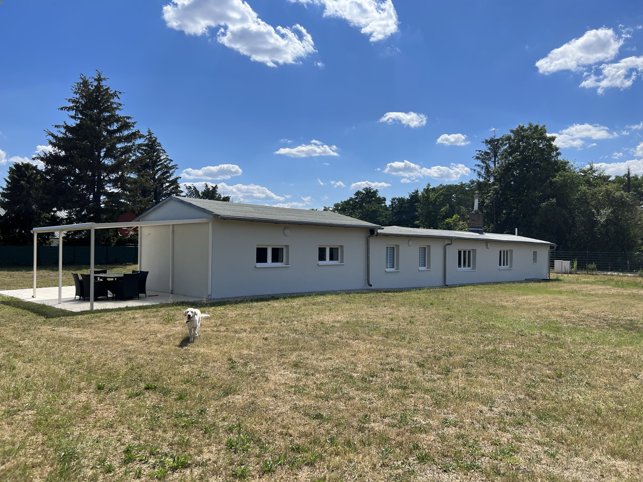 Rossi - Bungalow 4 Schlafzimmer 8 Personen Parkplatz Grundstück Garten