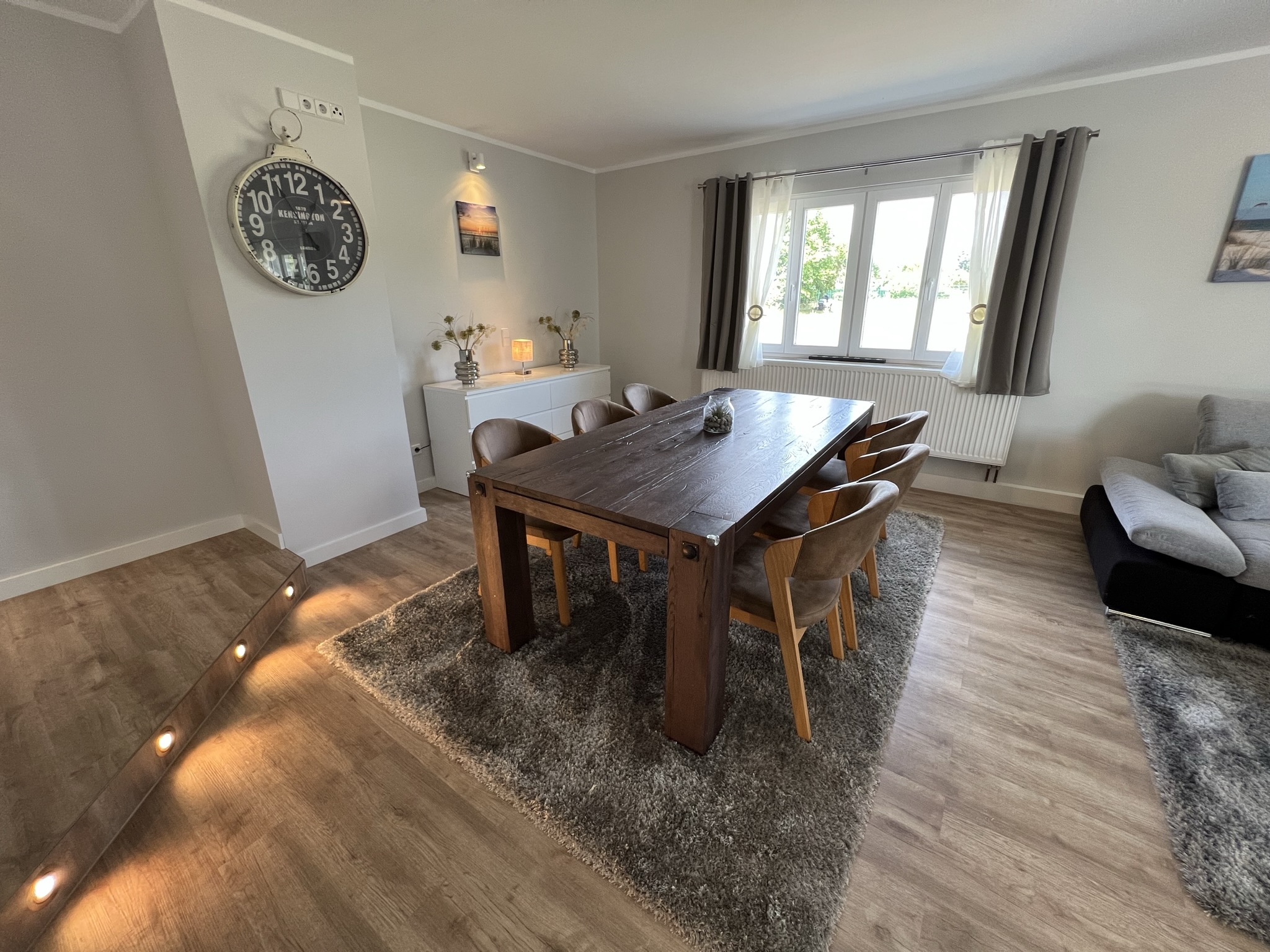 Rossi - Bungalow 4 Schlafzimmer 8 Personen Parkplatz Grundstück Garten