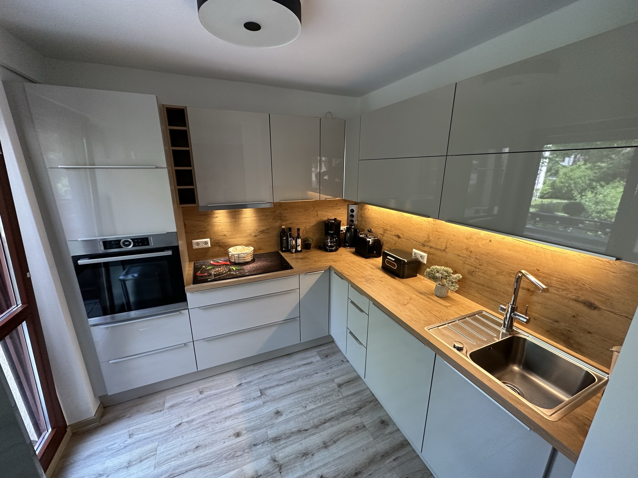 Friedi-01 Ferienwohnung 100m² 6 Personen Garten und Terrasse 2x WC