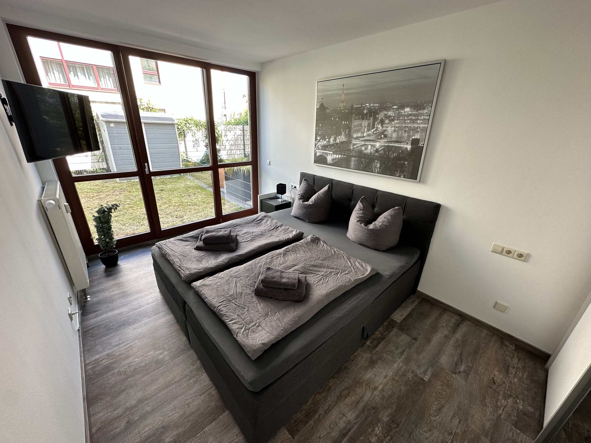 Friedi-01 Ferienwohnung 100m² 6 Personen Garten und Terrasse 2x WC