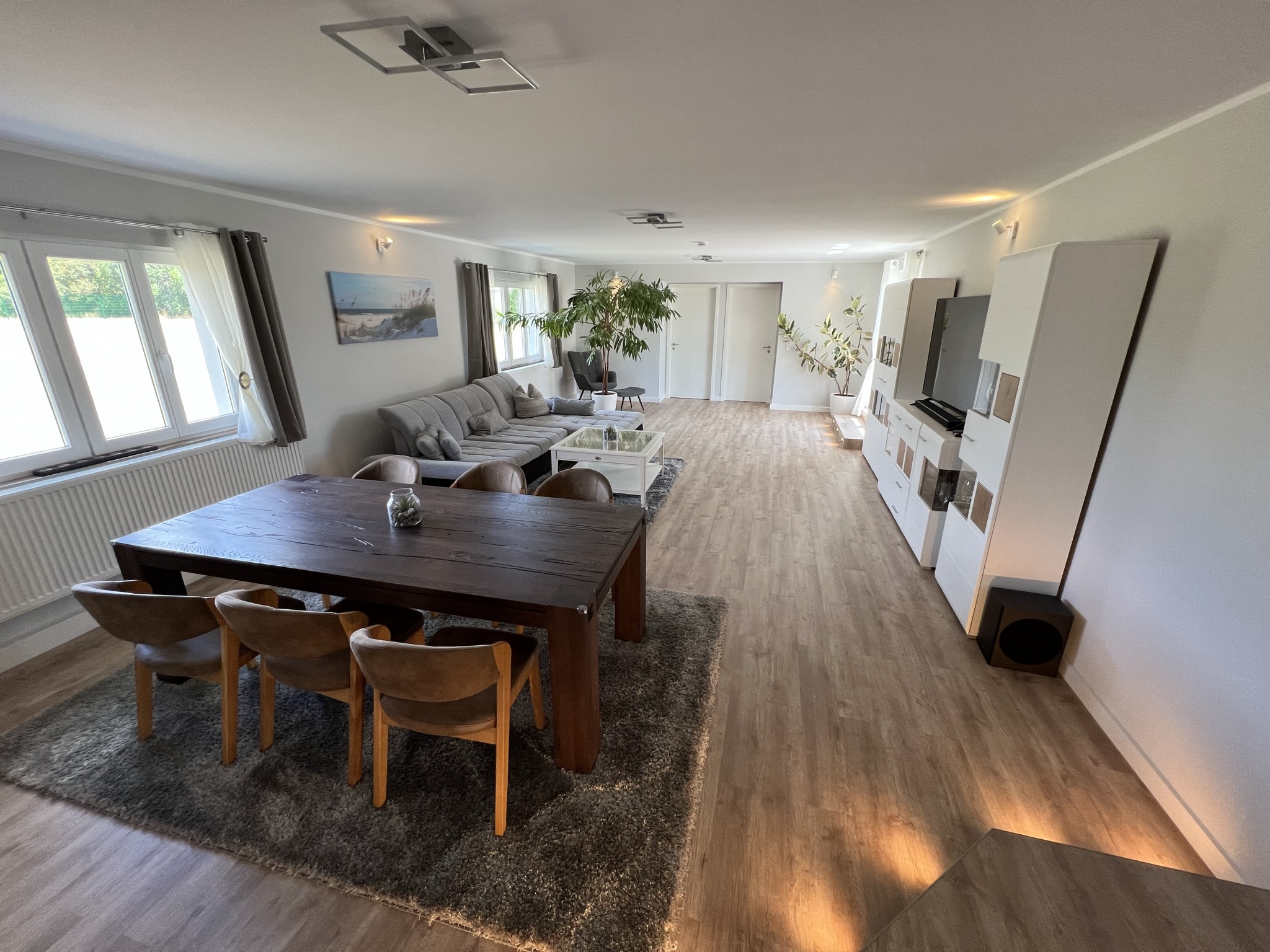 Rossi - Bungalow 4 Schlafzimmer 8 Personen Parkplatz Grundstück Garten